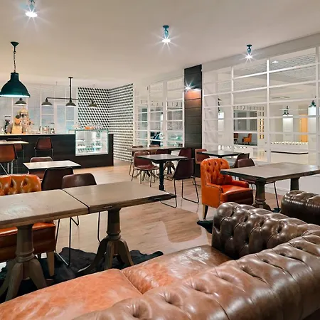 Otel H10 Delfin - Adults Only Salou