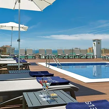 H10 Delfín - Adults Only